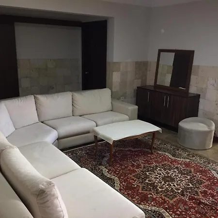 Beautiful 4 Bed Duplex In Small Private Community In Centre Lejlighed