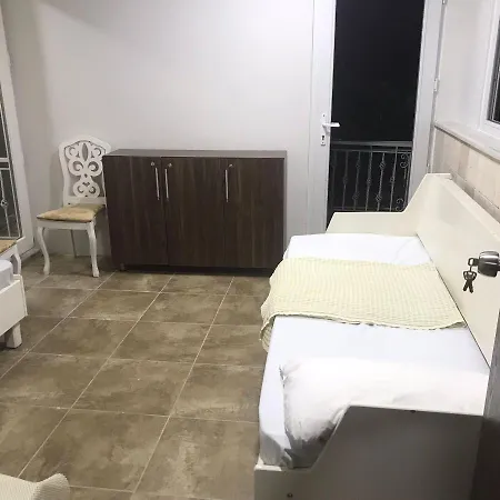 Beautiful 4 Bed Duplex In Small Private Community In Centre Lejlighed *