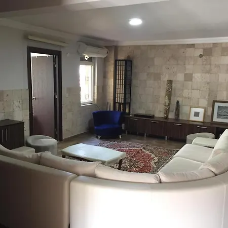 Apartman Beautiful 4 Bed Duplex In Small Private Community In Centre Side